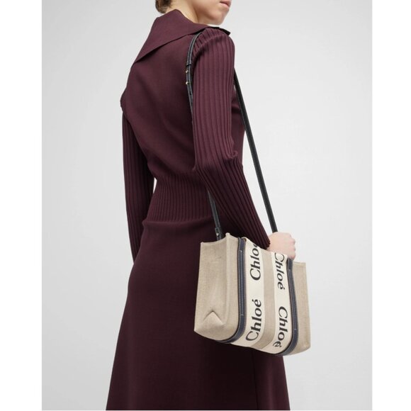 Chloe Woody Small Tote Bag in Linen with Crossbody Strap - Picture 6 of 8